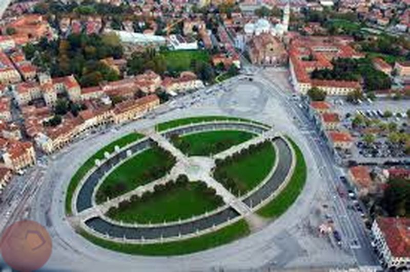  padova vendita quart: prato della valle sfera-agenzia-immobiliare