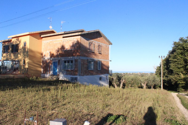 Villa MONTEODORISIO vendita  Santa Lucia Contrada Santa Lucia, Chiara Immobiliare di ItalinaGraziella Talucci